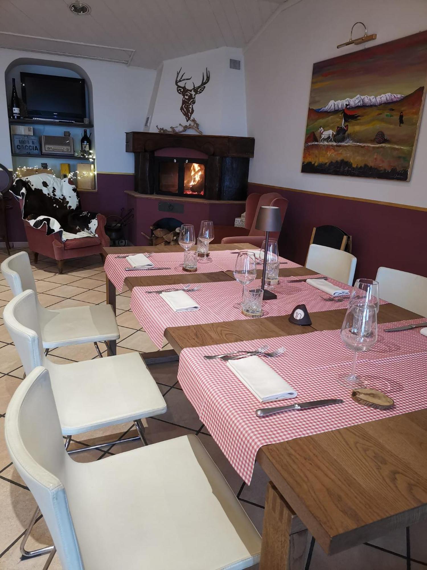 Hotel Pineta Ristorante Country House In Fabriano Campodonico  Exterior photo