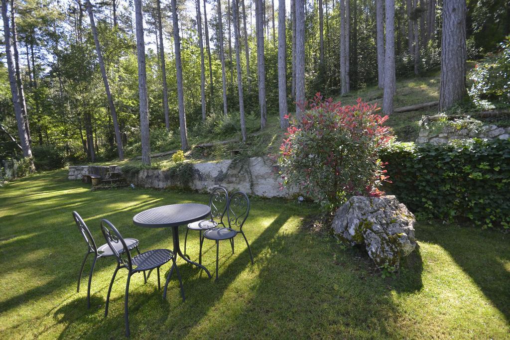 Hotel Pineta Ristorante Country House In Fabriano Campodonico  Exterior photo